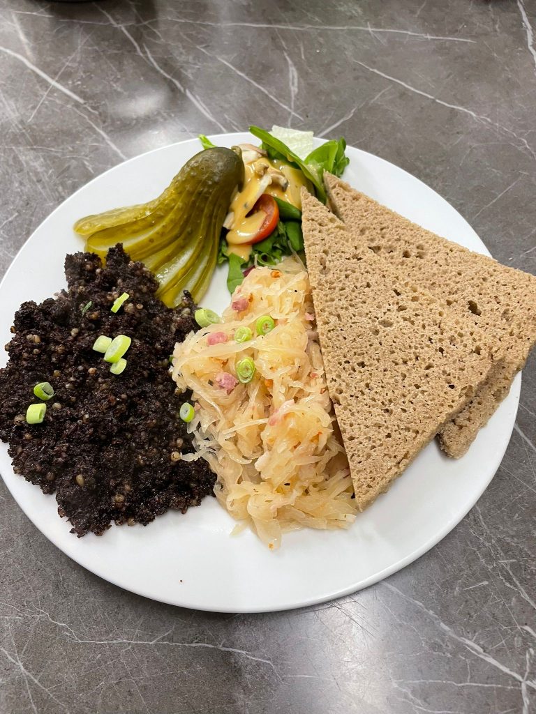 a2bfd956-46cc-46ac-a3c8-6f2551af2257